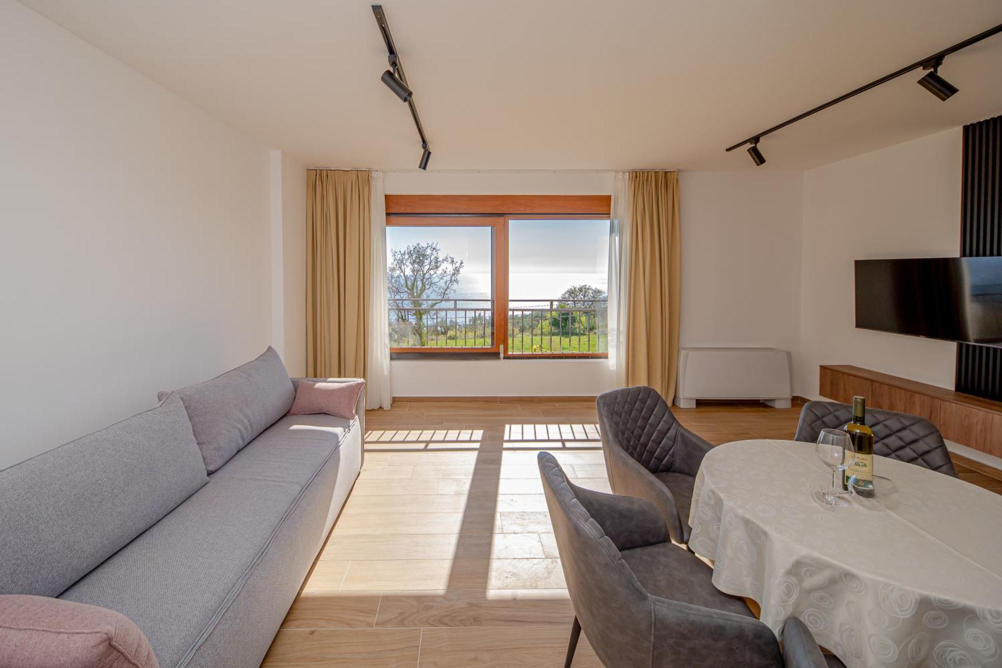 & Beganovic Apartment Dobra Voda